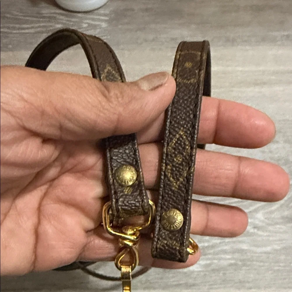 Louis Vuitton Brown Monogram Strap with Gold Accents - Picture 3 of 5